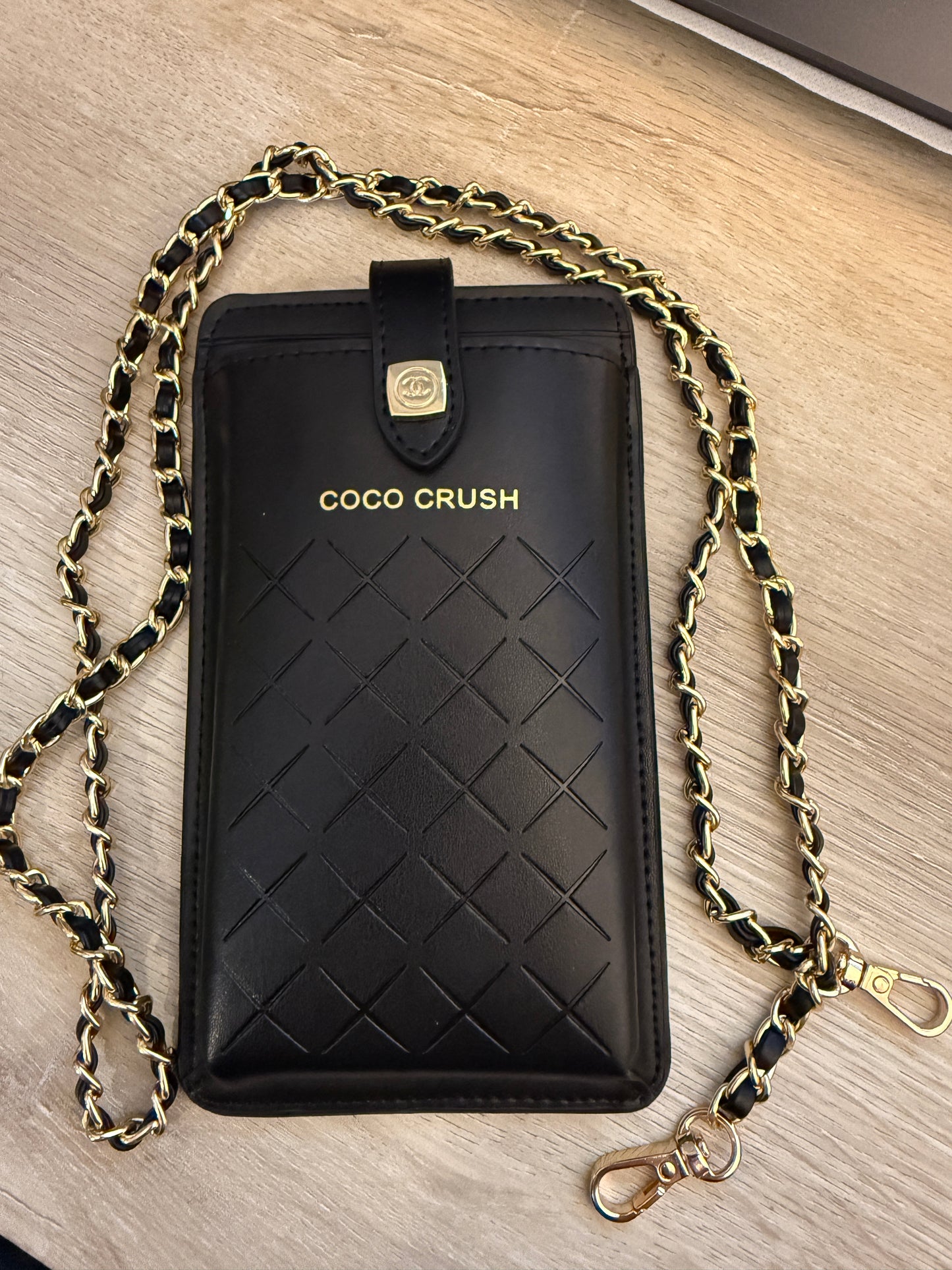COCO CRUSH GWP Beauty Phone case/ cardholder w/chain
