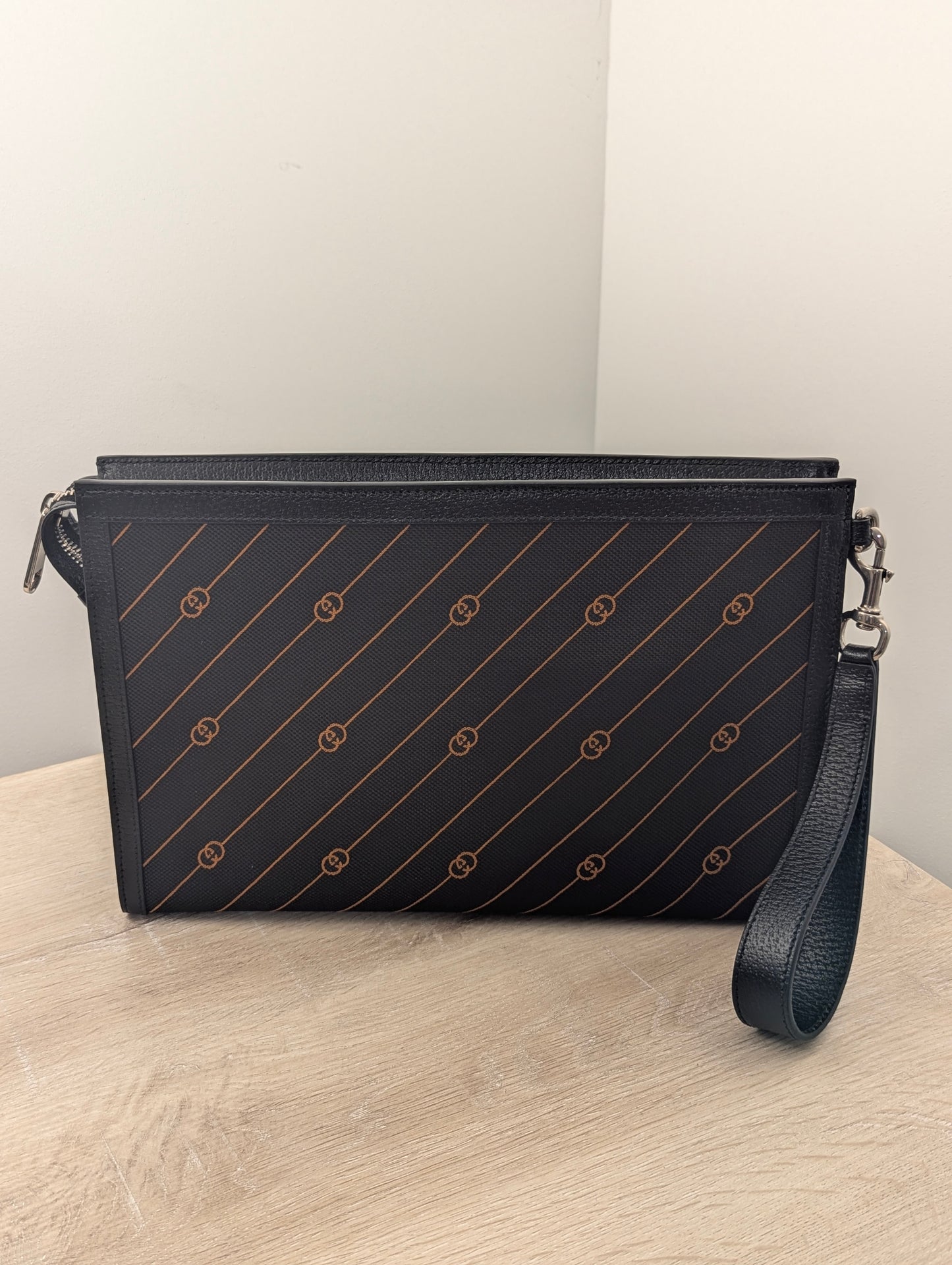 Gucci Wristlet Black & sunburnt orange GG's