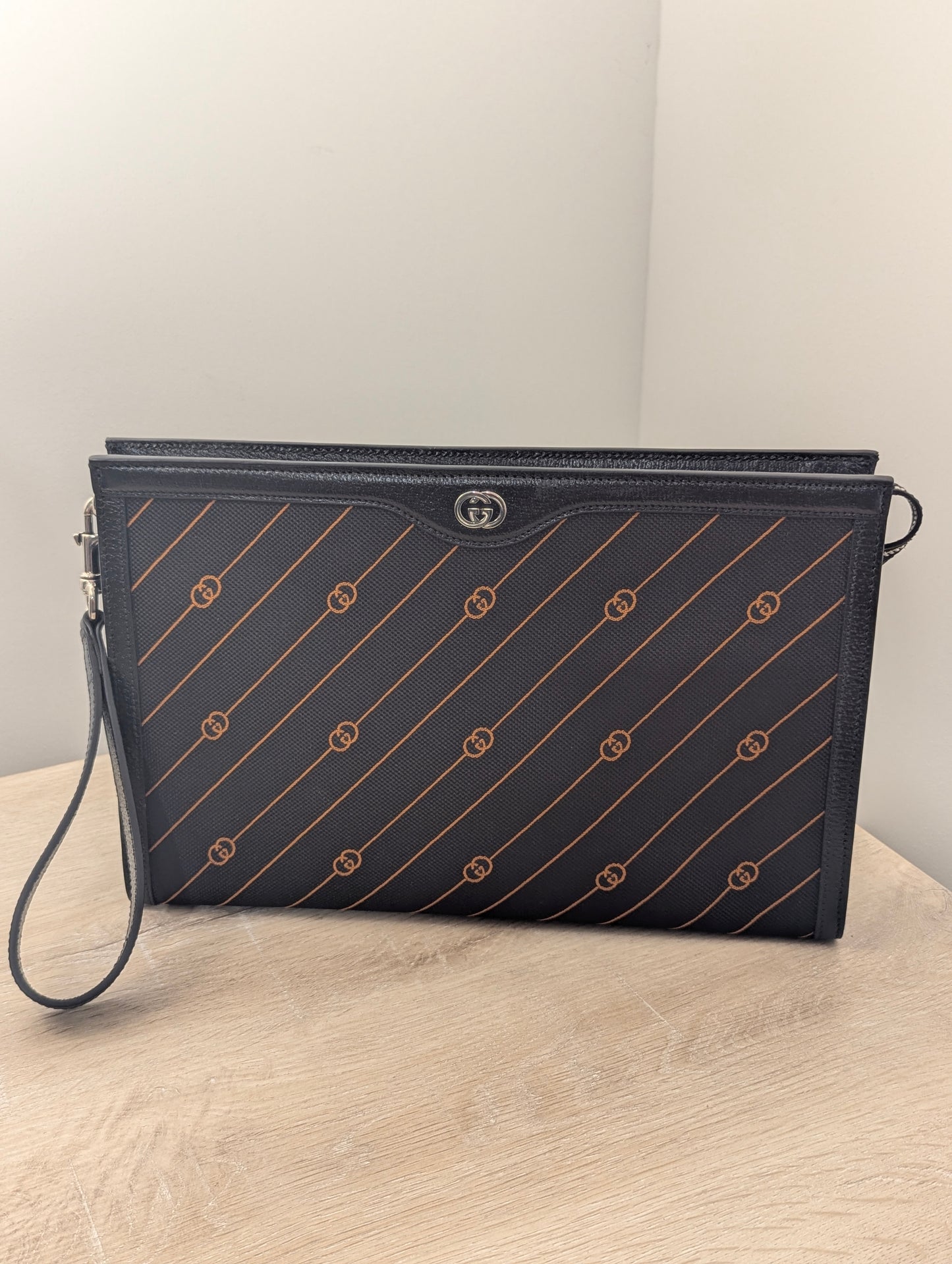 Gucci Wristlet Black & sunburnt orange GG's