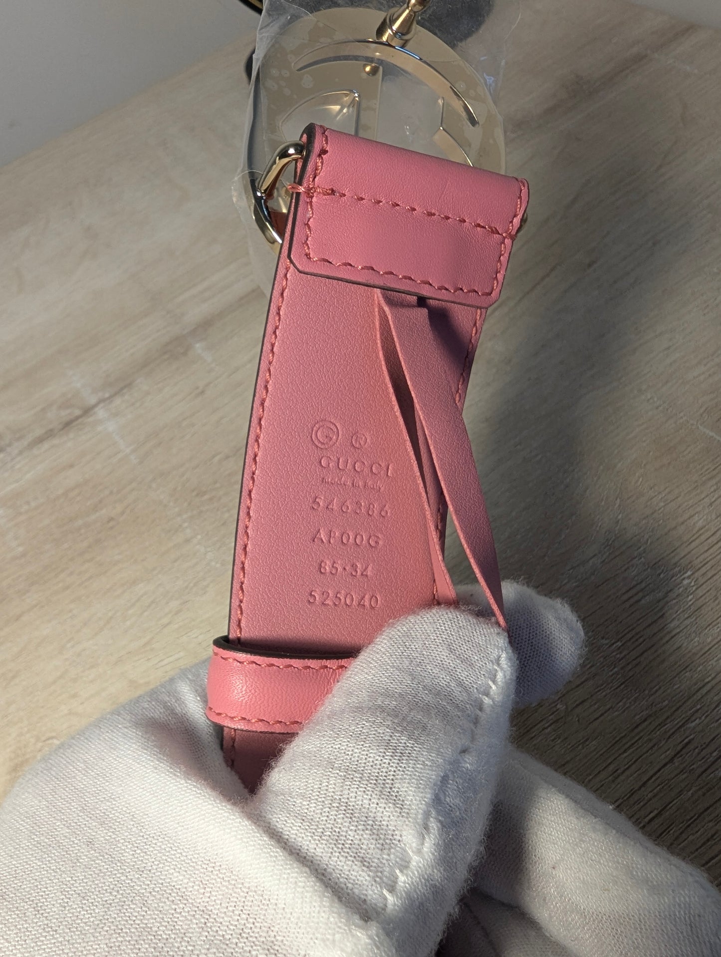 Gucci Interlocking GG belt in Pink Leather