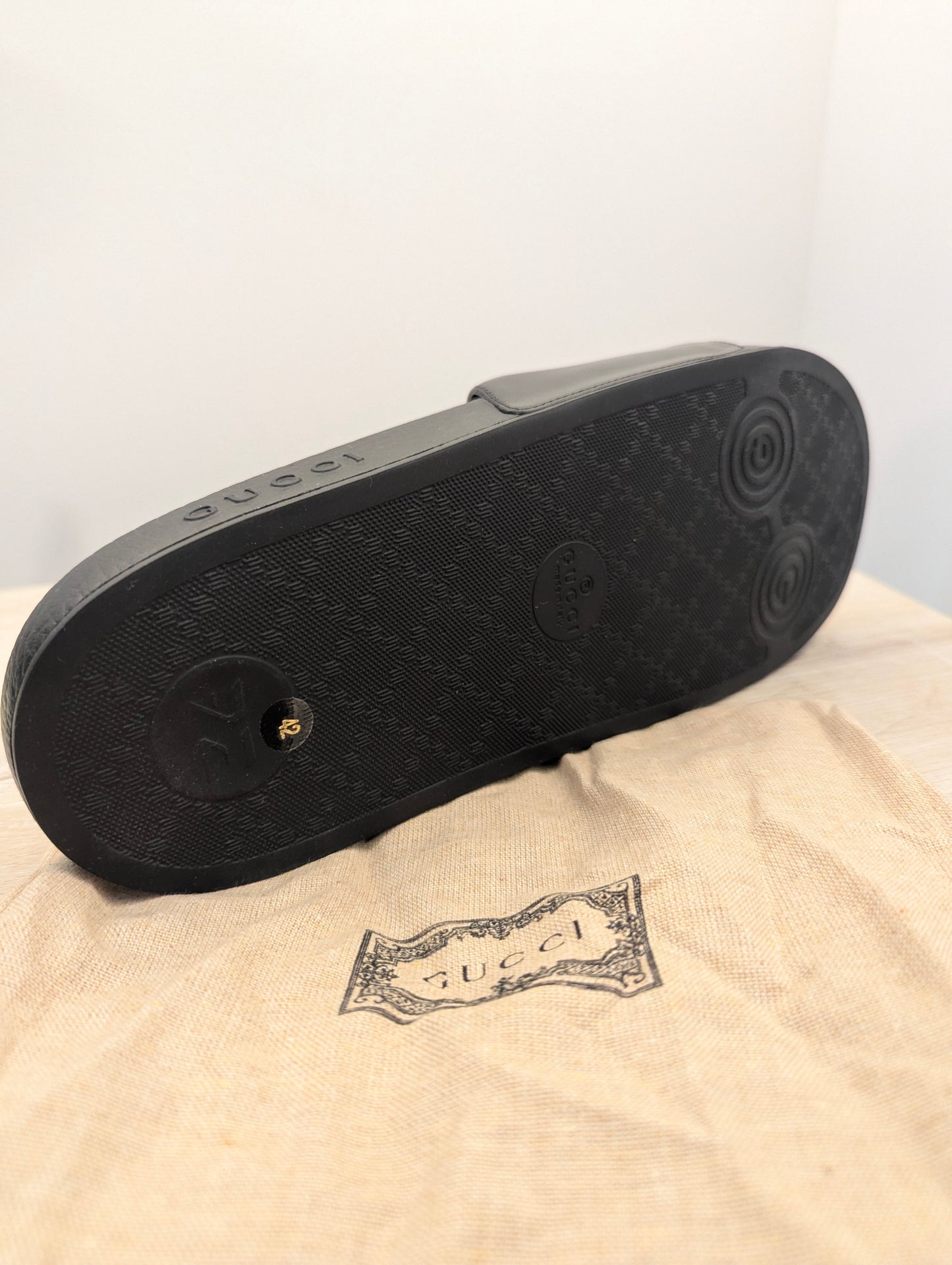 GG Slides Black Padding with White Interlocking GG