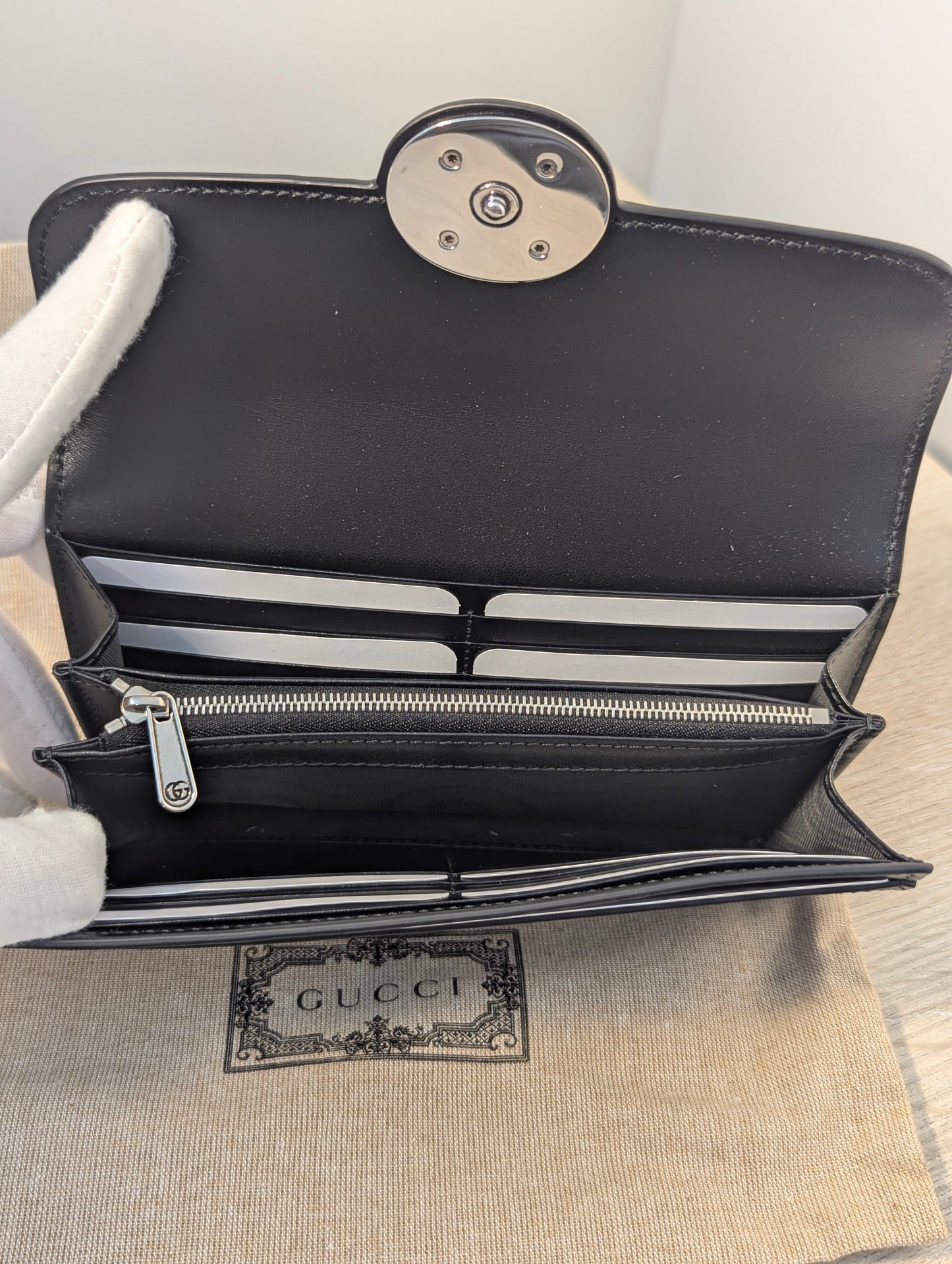 Gucci Wallet Black Plutone Calf Petite
