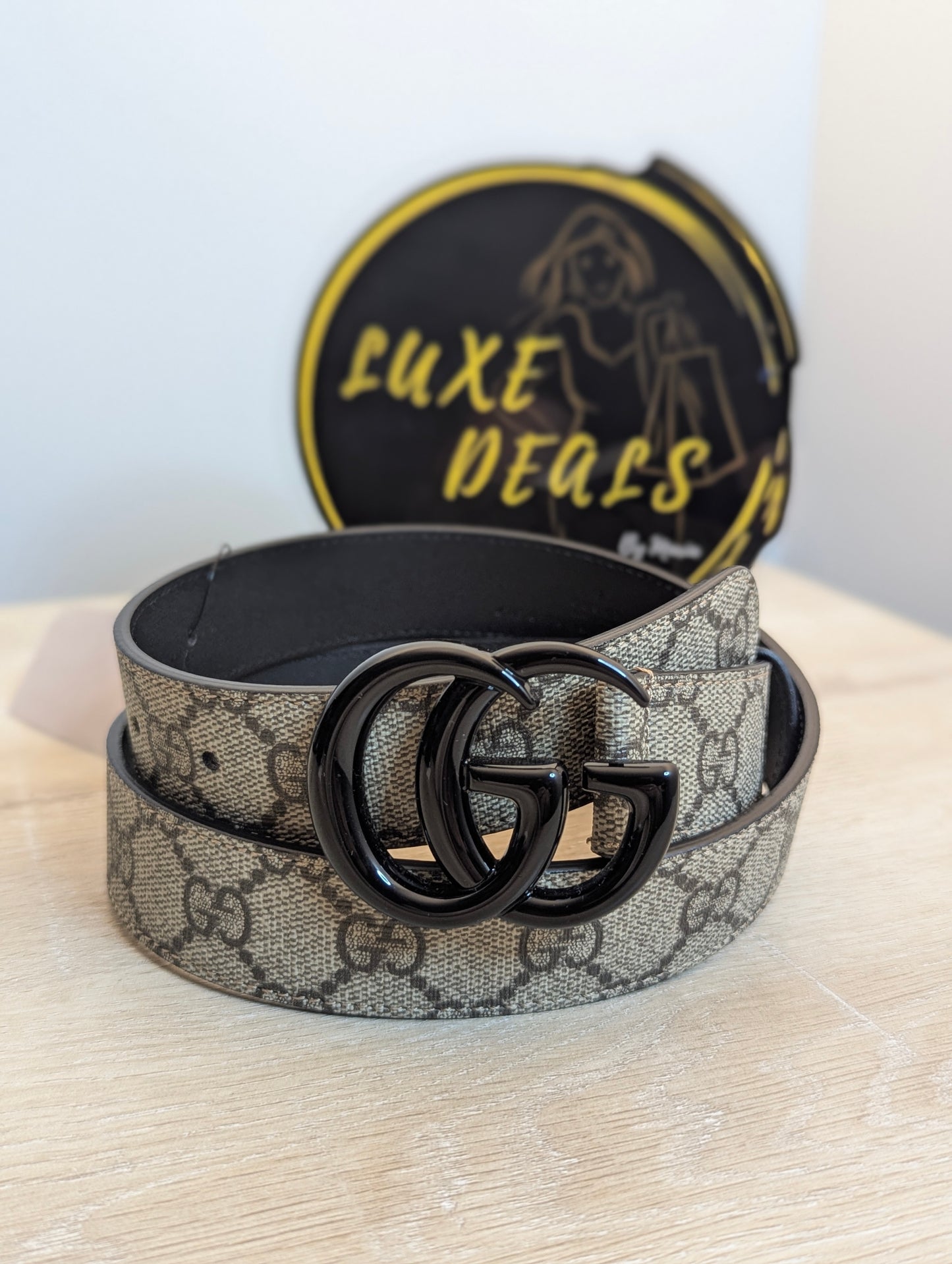 Gucci Supreme With Black GG Marmont Belt