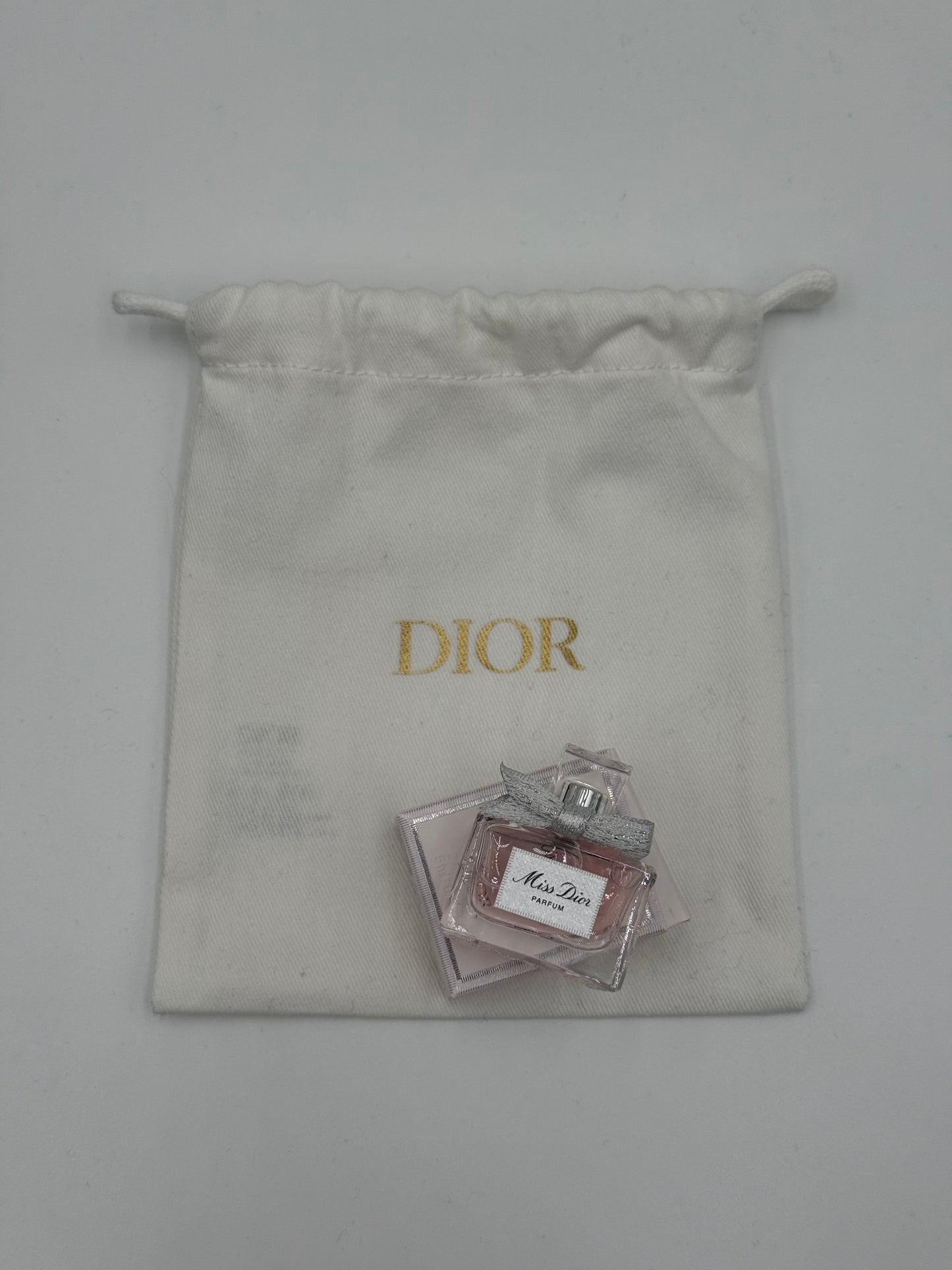 Miss Dior Mini Deluxe Fragrance Set – Travel Size Perfume with Dior Drawstring Pouch