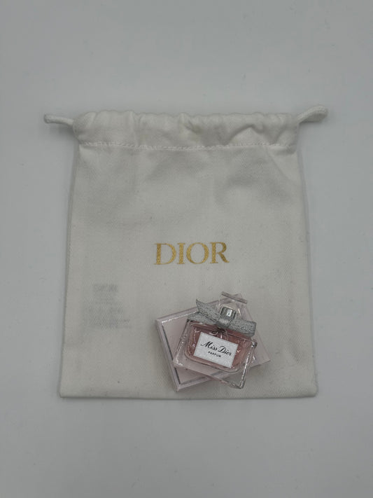 Miss Dior Mini Deluxe Fragrance Set – Travel Size Perfume with Dior Drawstring Pouch