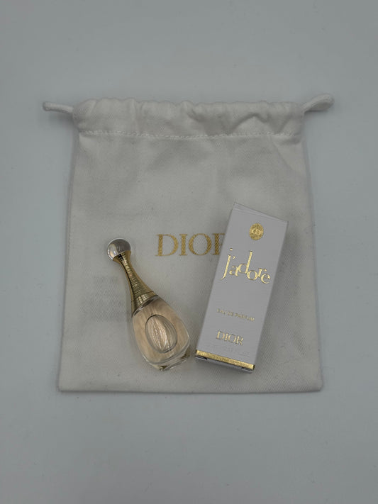 Dior J’adore Mini Deluxe Fragrance Set – Travel Size Perfume with Dior Drawstring Pouch