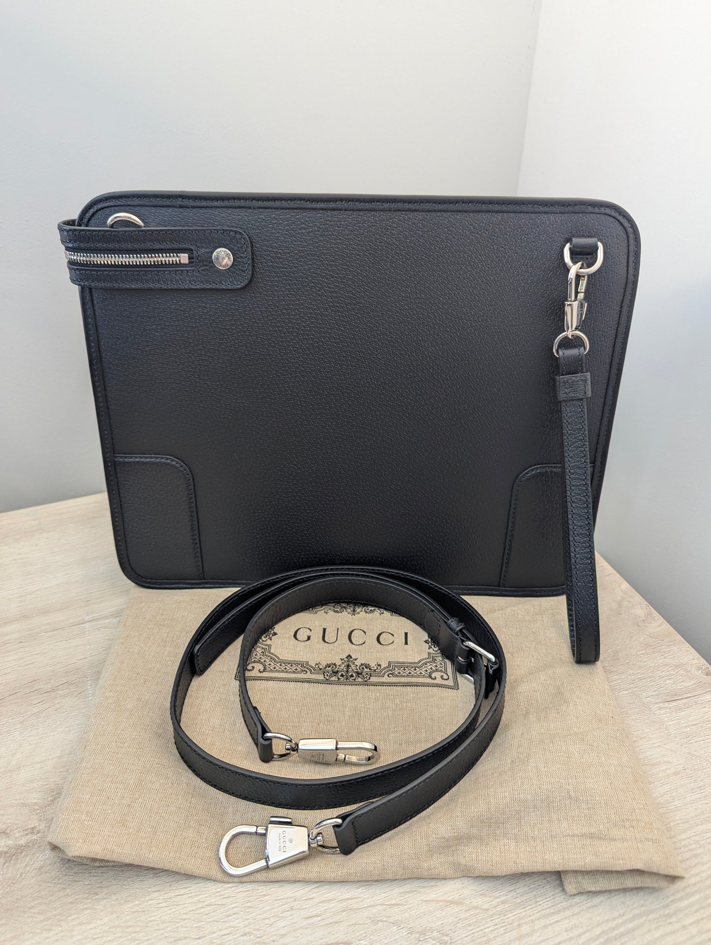 Gucci Large Messenger Wristlet Black